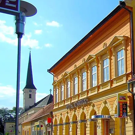 Stardust 4* Nové Zámky