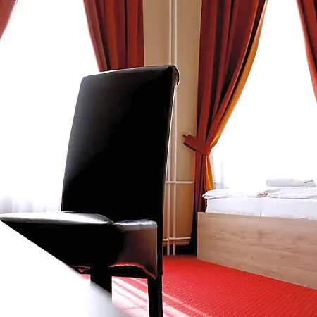Stardust Hotel Nové Zámky