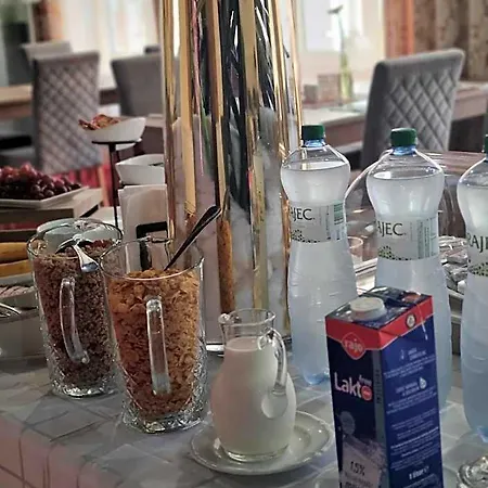 Stardust Hotel Nové Zámky