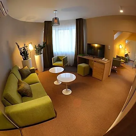 Stardust Hotel 4*