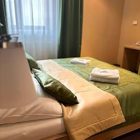 Hotel Stardust 4*