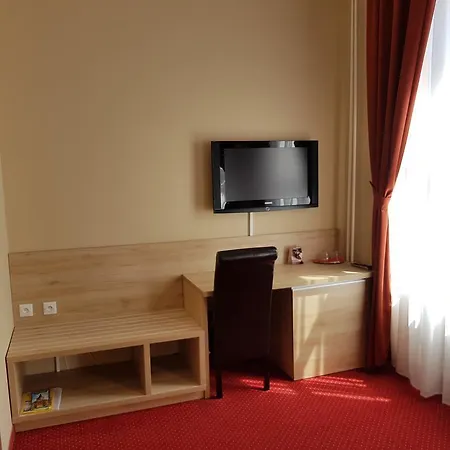 Hotel Stardust 4*