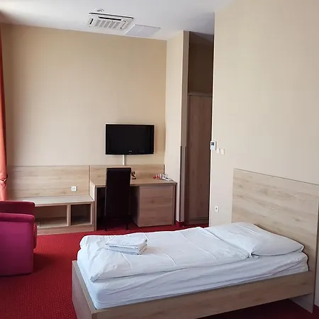 Stardust Hotel Nové Zámky