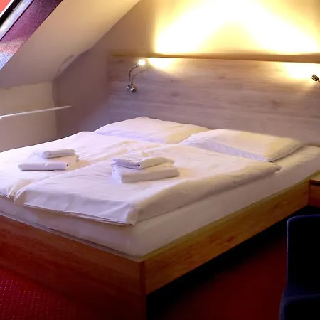 Hotel Stardust 4*